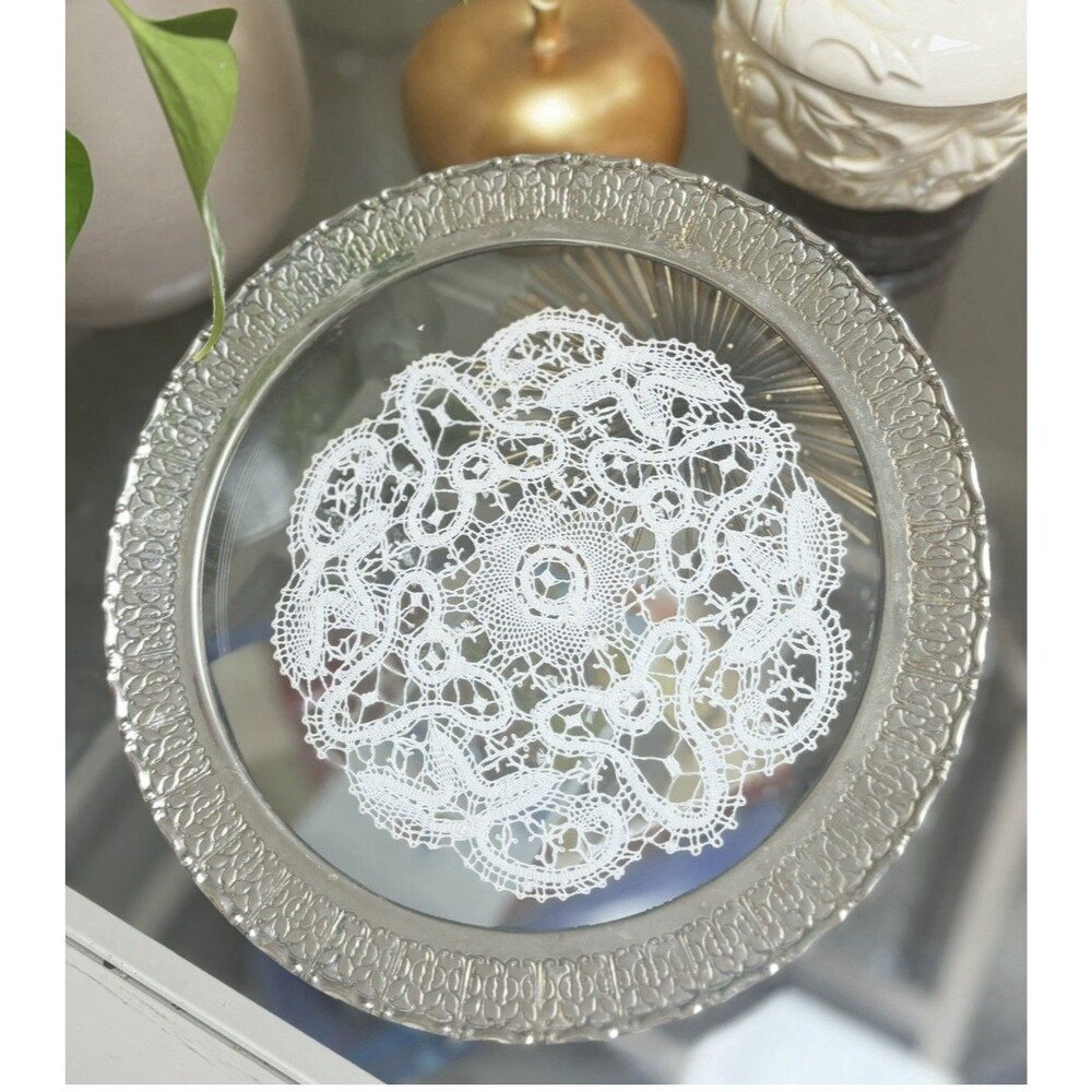 Renda De Bruxelas Handmade Lace Placemat Under Glass Round Silver Tray